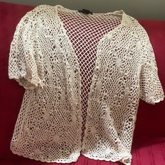 T & Company Women’s Size 14 Top - Picture 8 of 8
